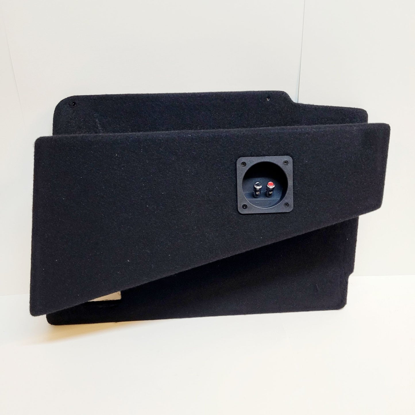 SUB dda• Auto-Subwoofer 100 Watt passgenau für Dacia Duster 1