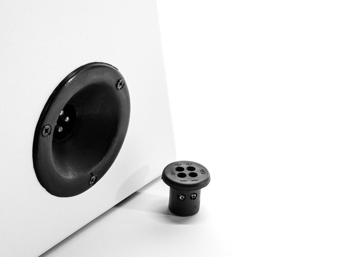 SUB c • Auto Subwoofer für Kofferraum 120 Watt
